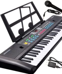 Đàn piano được trang bị 61 phím chức năng, đủ để bé khám phá các giai điệu và hợp âm cơ bản