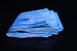 What to Consider Before Taking a Payday Loan
